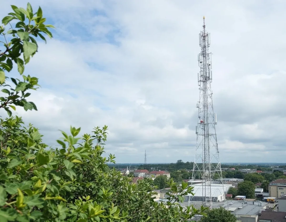 Les Nouveaux Défis du Droit des Télécommunications à l'Ère Numérique